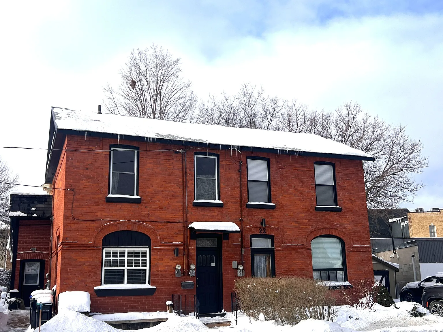 3 bed, $2,700 — Photo 1