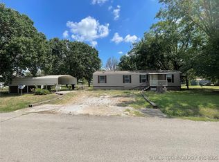 211 S Willow St, Nowata, OK 74048