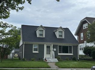 3828 E Van Norman Ave, Cudahy, WI 53110