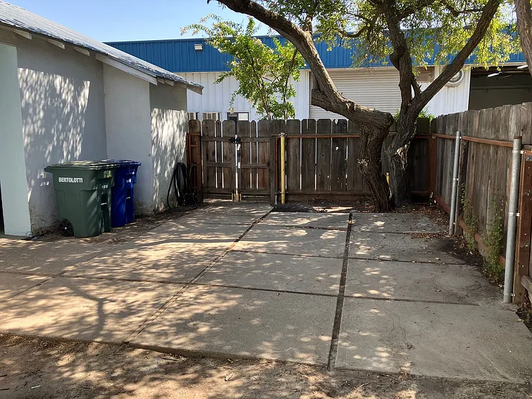 931 Reno Ave #K — Photo 13