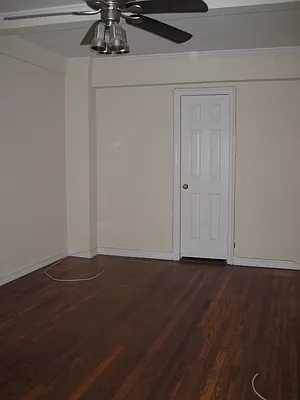 Rented by Segallis Real Estate | media 23