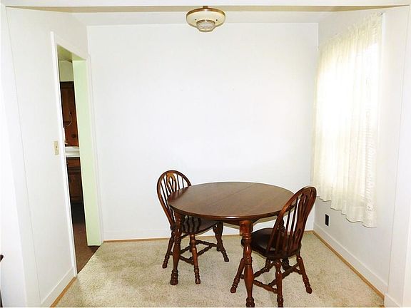 5th image of 615 E Central Ave