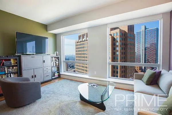 Sold by Prime NYC | media 18
