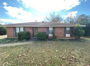214 Teri Ln, Prattville, AL 36066
