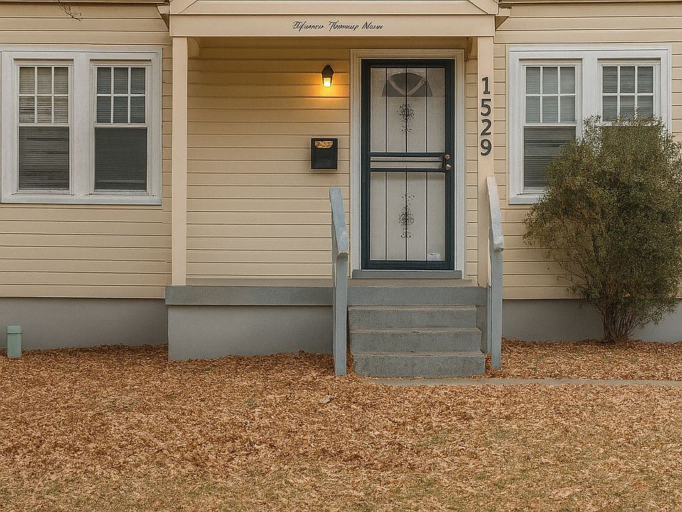 1st image of 1529 Clara Ave