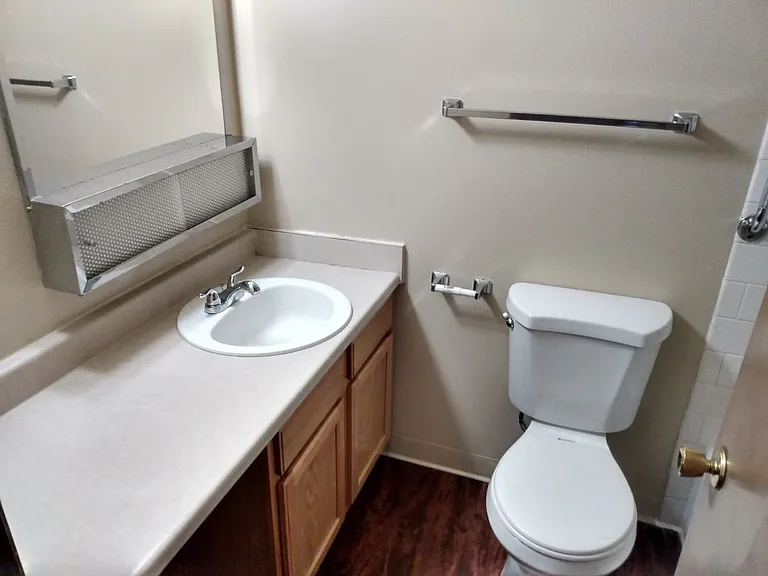 1920 Arthur St #22 — Photo 4