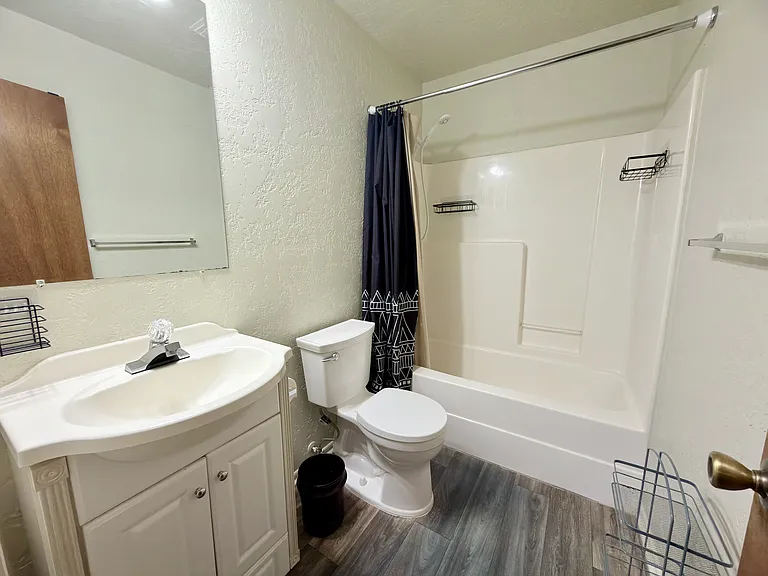 5810 NW Oak Ave — Photo 11