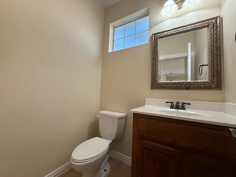 2319 Independence Blvd — Photo 20
