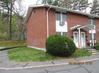 157 Manor Ct, Springfield, MA 01118