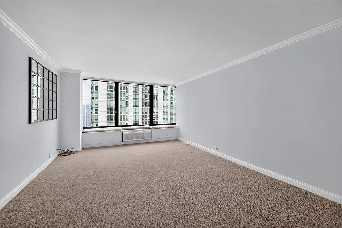 1 bed, 1.0 bath, 875 sqft, $3,190 — Photo 4