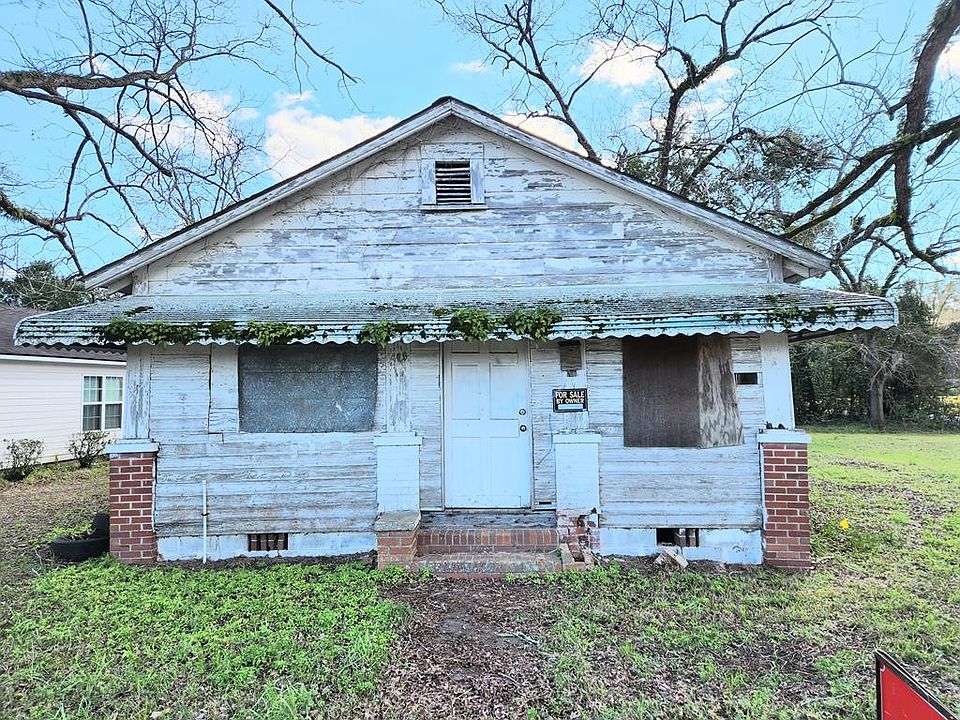 1st image of 1409 W Savannah Ave