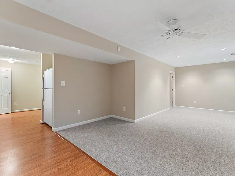 10105 Cotter Ct — Photo 19