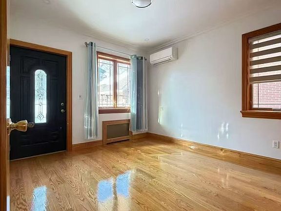 3rd image of 14622 56th Rd #1