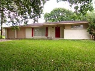 8435 Glencrest St, Houston, TX 77061
