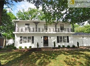 9244 Somerset Dr, Overland Park, KS 66207