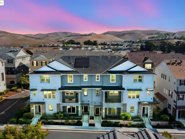 7129 Calistoga Ln, Dublin, CA 94568