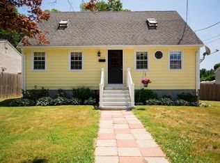 113 Norwood St, Fall River, MA 02723