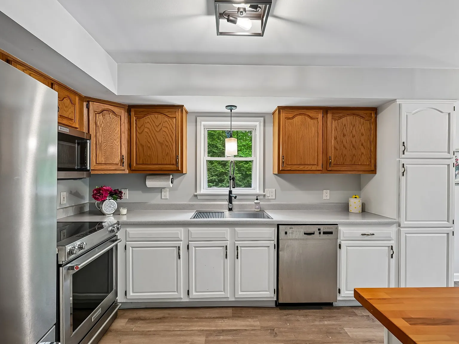 One Sunny Hill Rd, Lunenburg — Photo 4