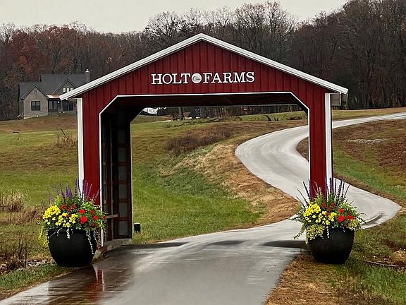 2nd image of 5 Holt Farms Rd