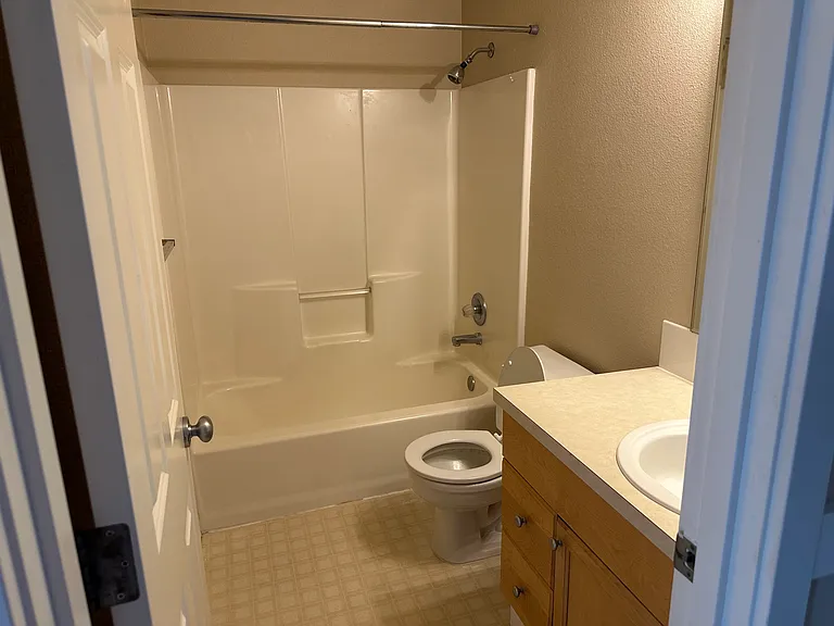 1536 McDonald Ave — Photo 2