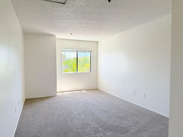 One park Apartments — Photo 105