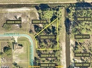 933 Memphis Ave S, Lehigh Acres, FL 33974