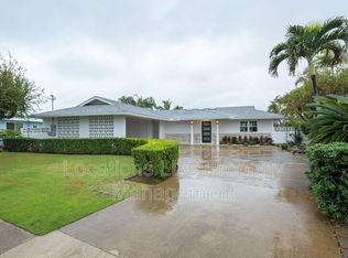 886 Wanaao Rd, Kailua, HI 96734
