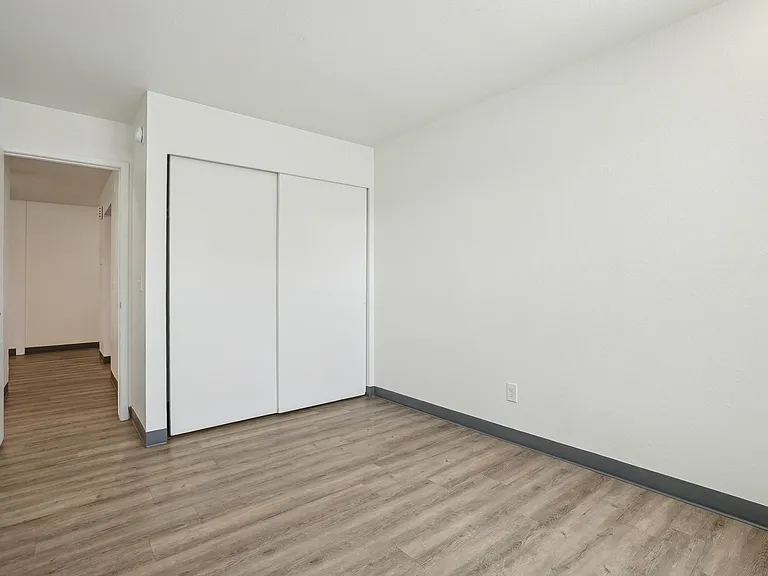 River Rock Apartments — Photo 21