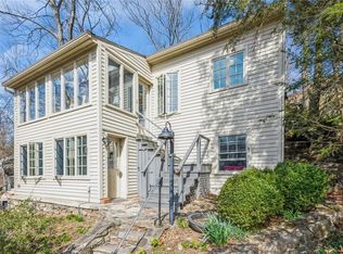 54 Deerfield Rd, Katonah, NY 10536