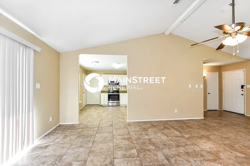 1724 Panola Dr — Photo 3