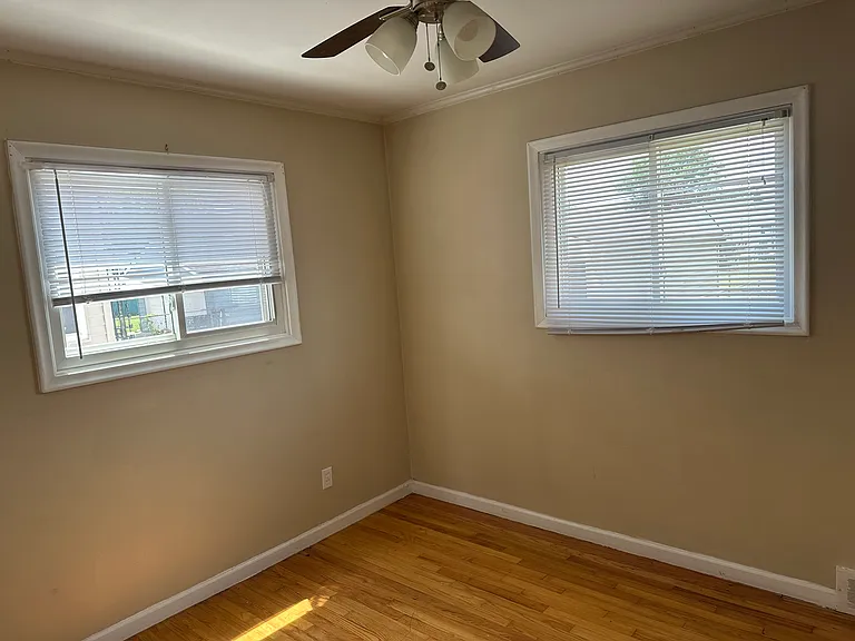 6539 Helen St — Photo 15