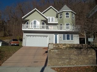 390 Diagonal St #HOUSE, Lansing, IA 52151