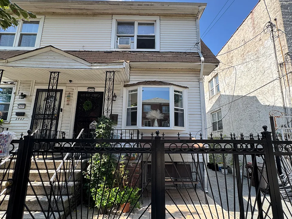 2409 Buck St #0