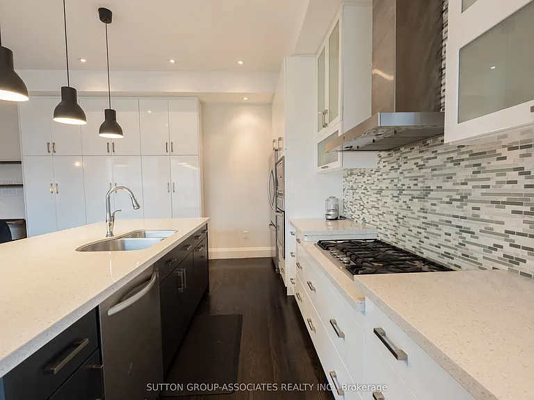 608 Spadina Ave #1 — Photo 32