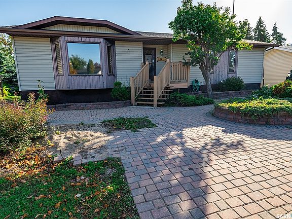 2nd image of 408A Miller Crescent