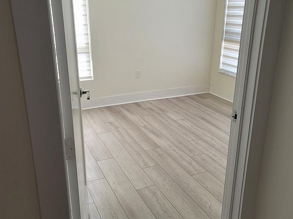 3rd image of 10525 NW 66th St #10525