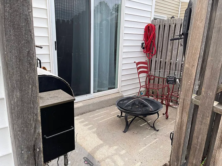 8813 W Floyd Ave — Photo 10