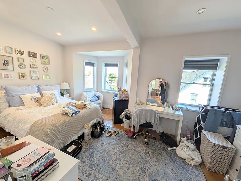 11 Highland Park Ave — Photo 7