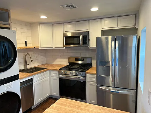 2015 NW 18th St Photo 1