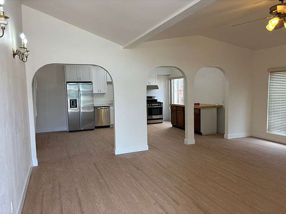 2nd image of 9086 Three Seasons Rd #A