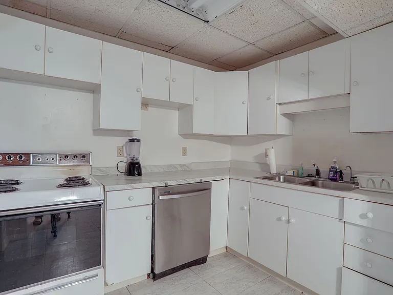 5212 Abelia Dr — Photo 27