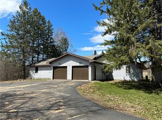 1015 & 1017 W Maple St #2, Spooner, WI 54801