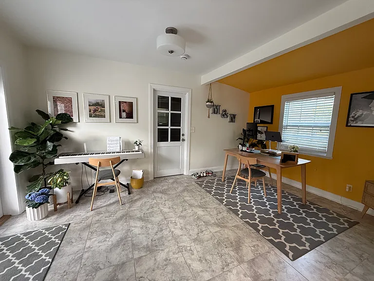 1306 Palm Cir — Photo 13
