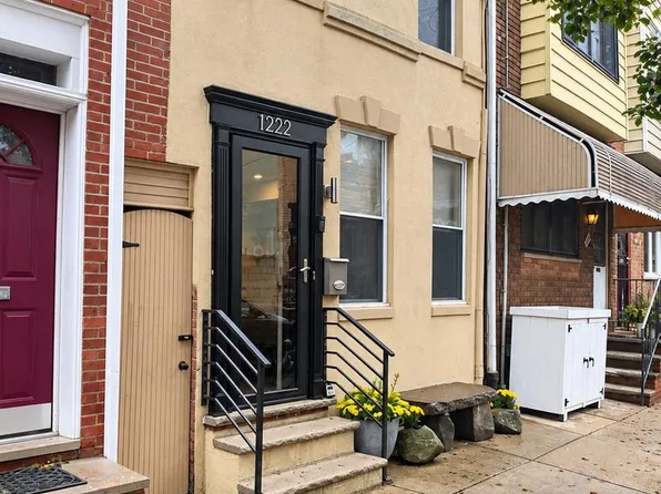 1222 S Alder St, Philadelphia, PA 19147