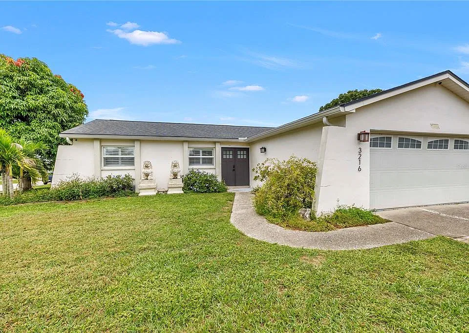 3216 Pine Haven Dr