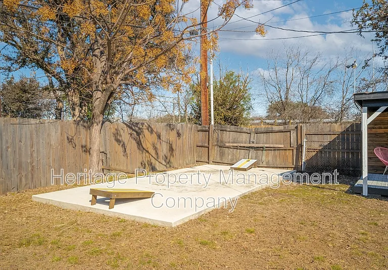 475 E French Pl — Photo 29