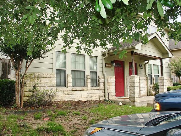 3rd image of 106 Vista Way