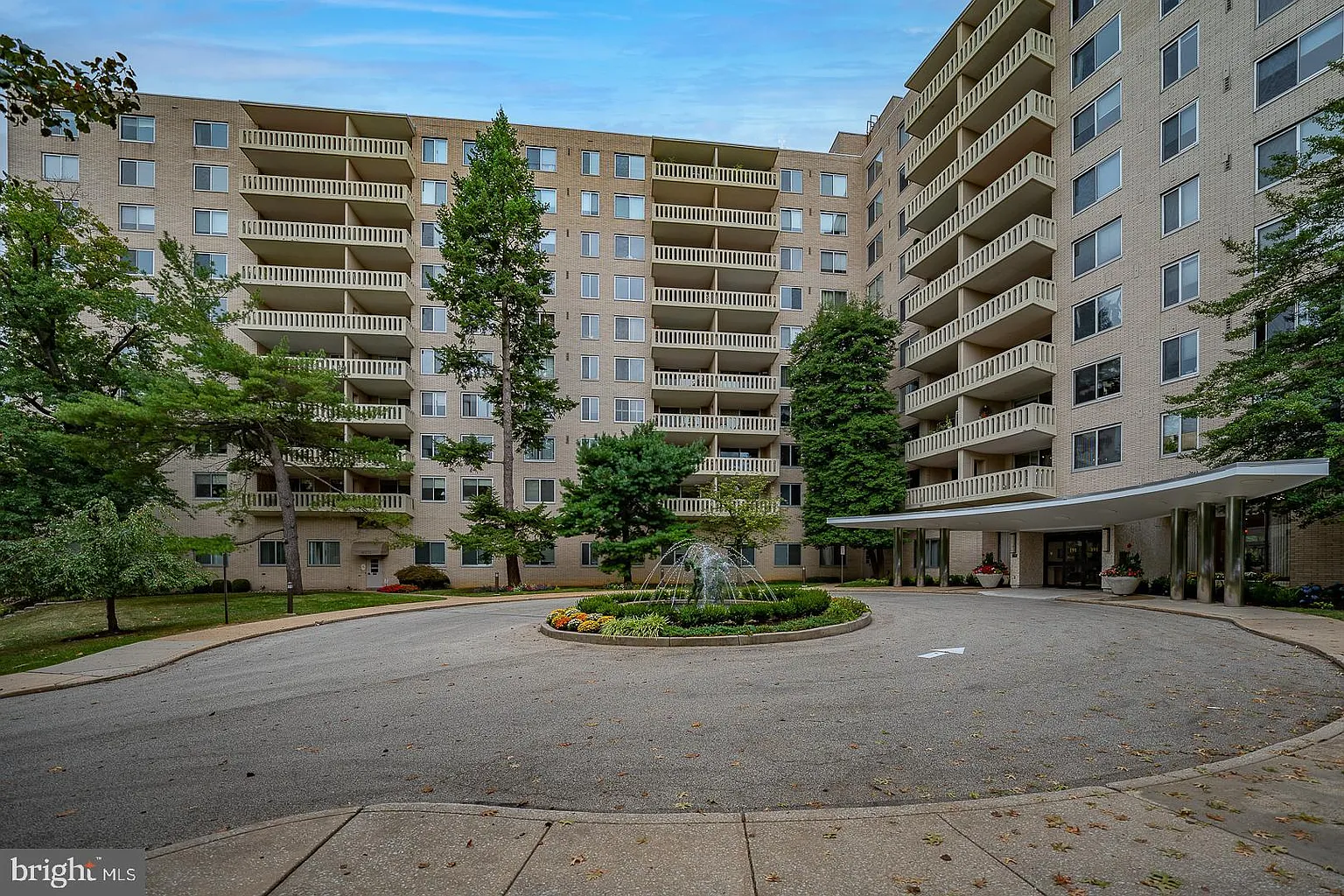 191 Presidential Blvd Unit R402 photo 1
