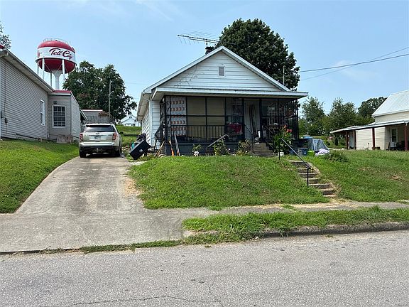3rd image of 535 11th St