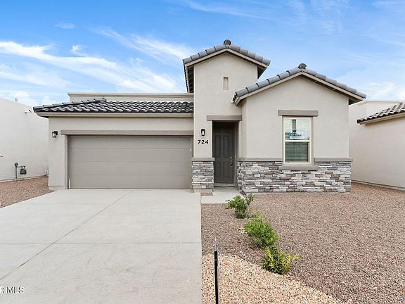 2nd image of 724 Paseo De La Reina St